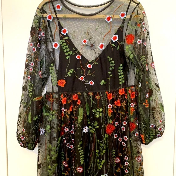 green emerald velvet dress ZARA. Long blue dress with floral embroidery Ts  Hibuy market